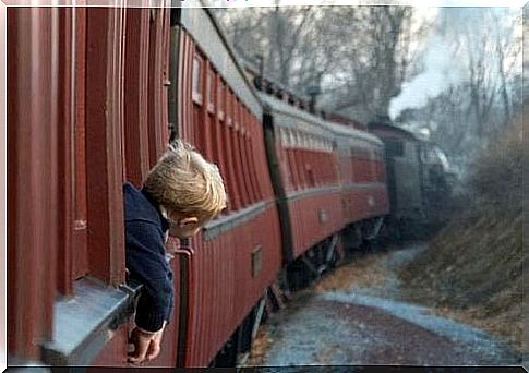 baby-on-train